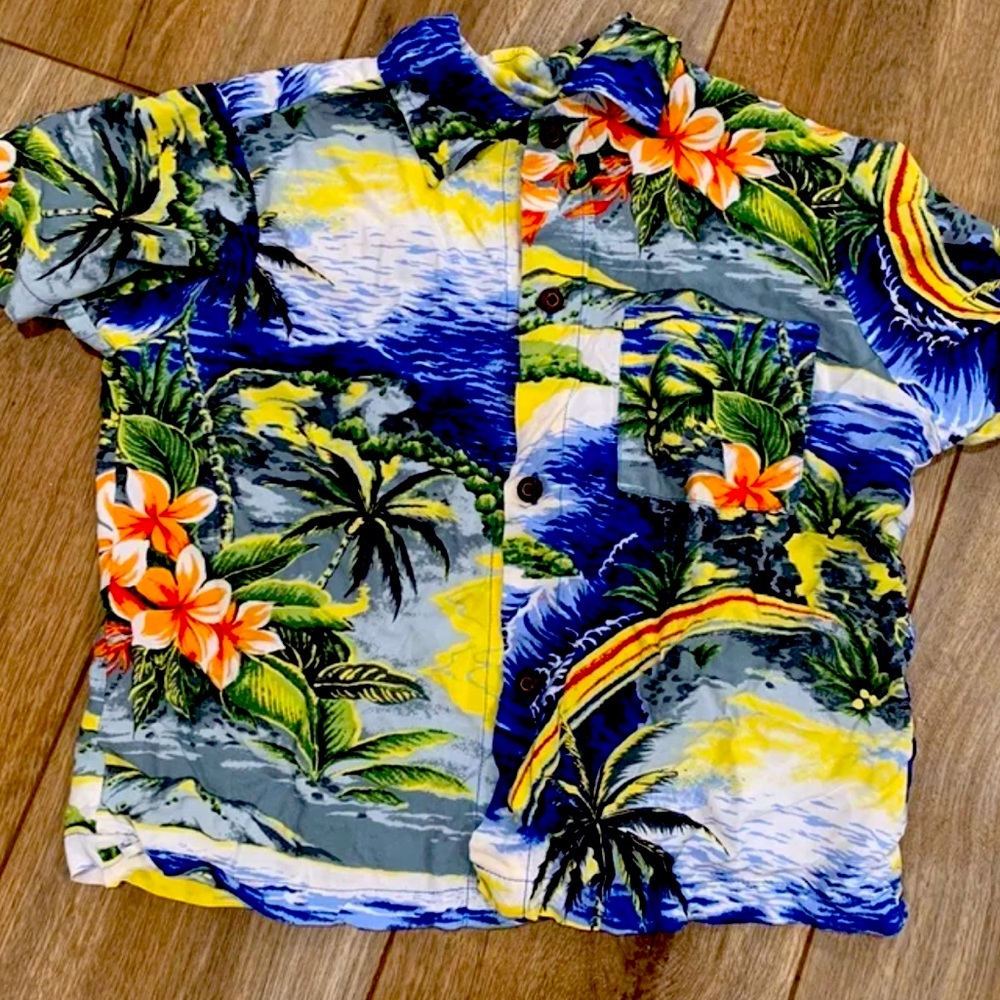 Kids cool Hawaiian shirt. Shirt label says large, but fits size 3t/4t maybe 5t